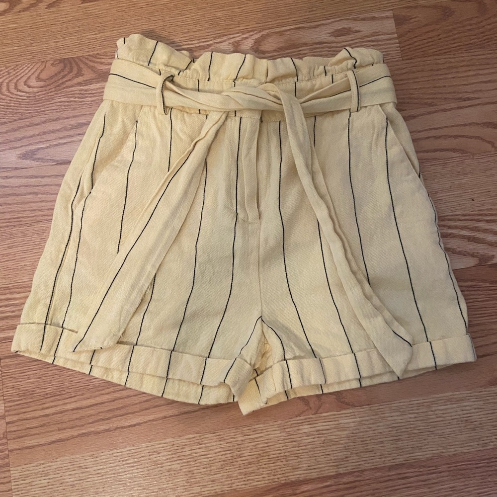 Gianni Bini High Waisted Yellow Shorts S